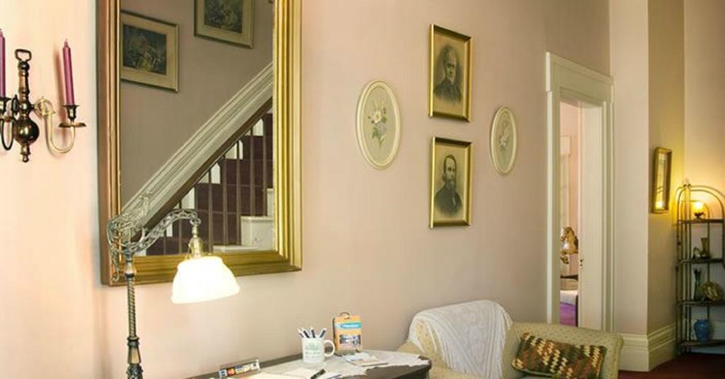 Munro House Bed And Breakfast Jonesville Eksteriør bilde