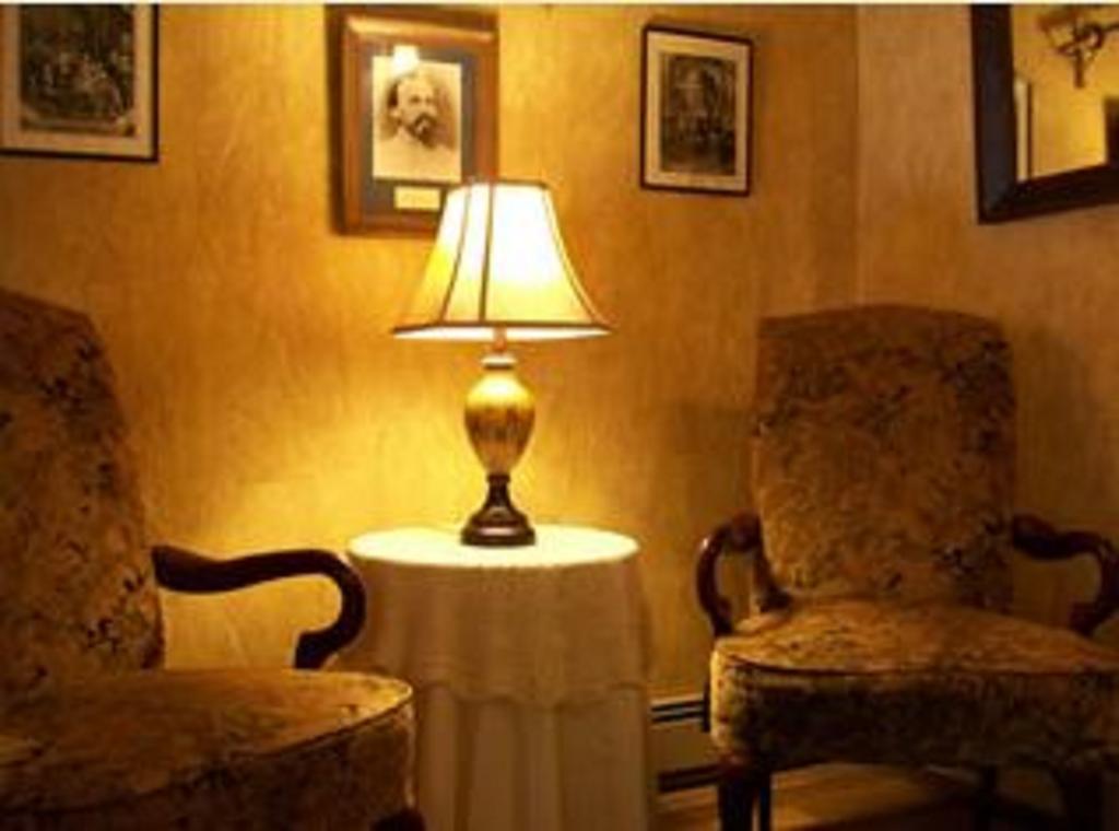 Munro House Bed And Breakfast Jonesville Rom bilde