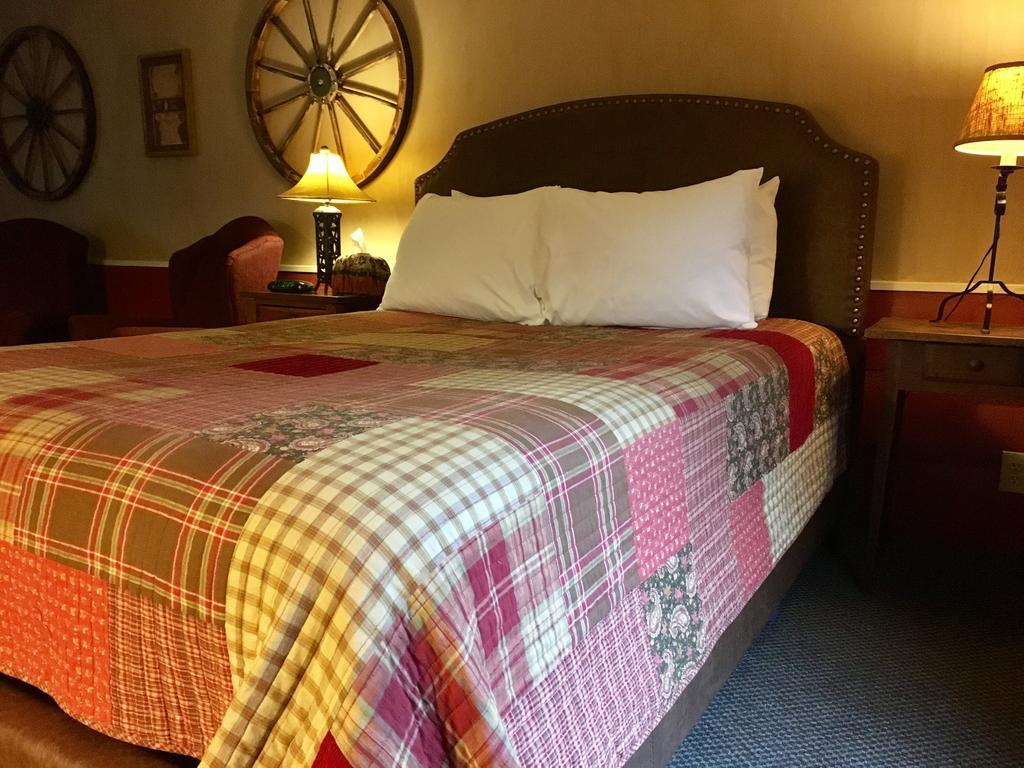 Munro House Bed And Breakfast Jonesville Eksteriør bilde